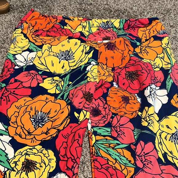 Lularoe pants medium - Picture 3 of 5